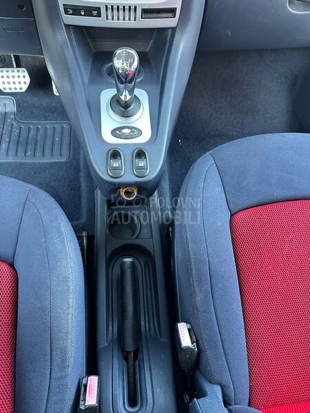 Peugeot 1007 1.6 CH