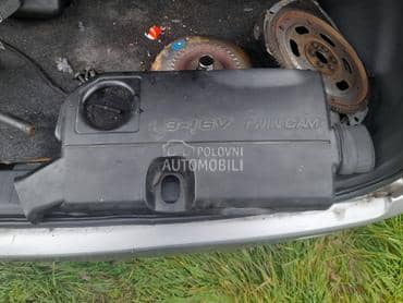 Poklopac Motora za Toyota Yaris