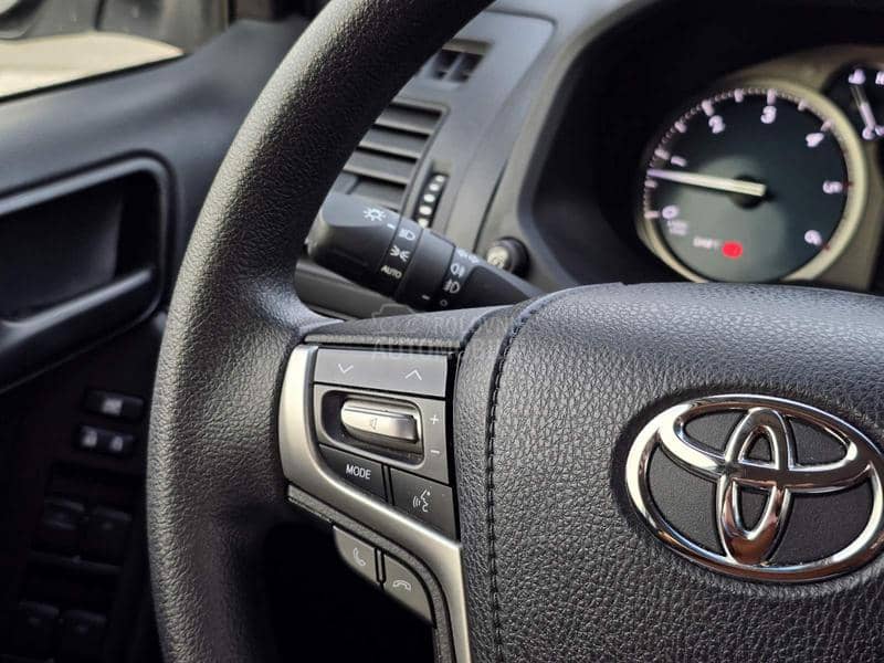 Toyota Land Cruiser N1 TERETNO
