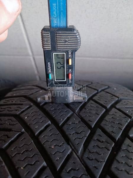 Continental 225/55 R17 Zimska