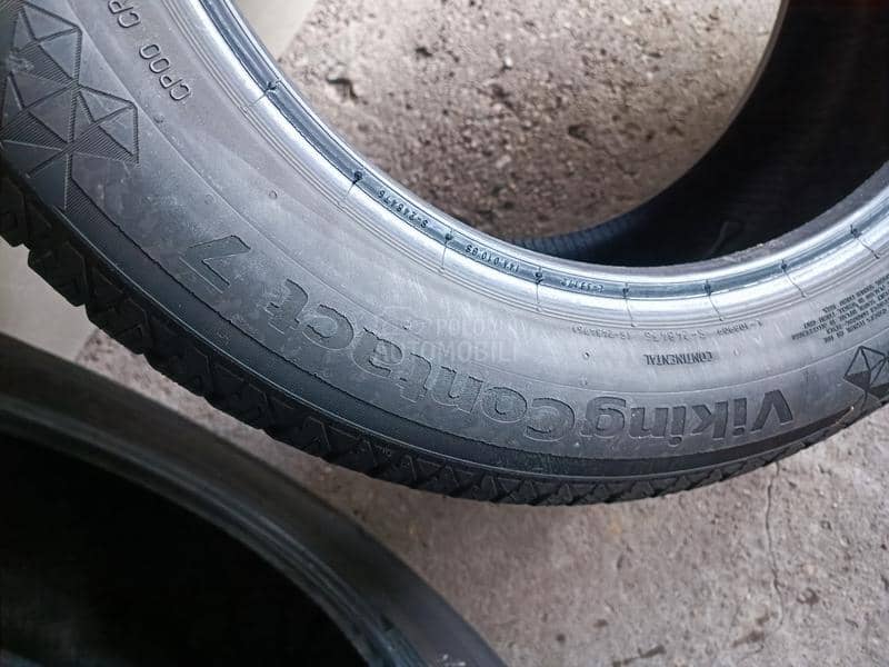 Continental 225/55 R17 Zimska