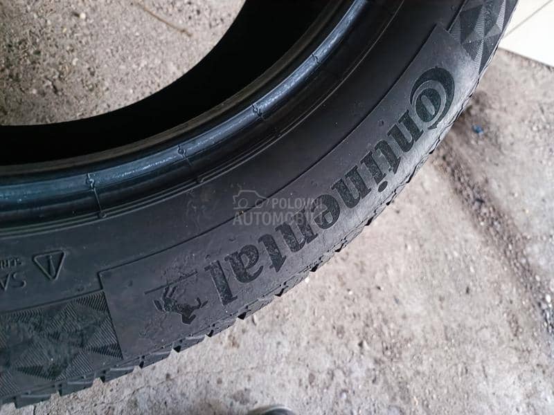 Continental 225/55 R17 Zimska