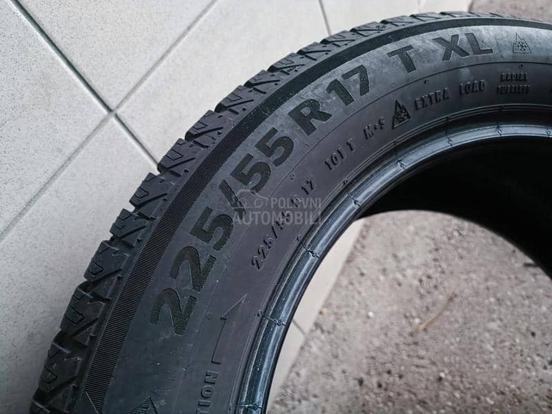 Continental 225/55 R17 Zimska