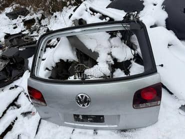 Brava kvaka za Volkswagen Touareg od 2004. do 2009. god.