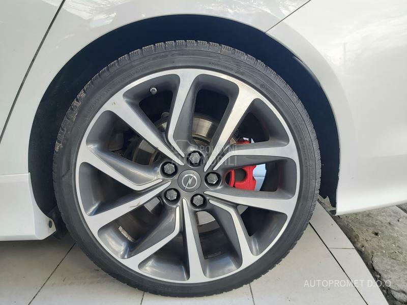 Opel Insignia GSI SPORT TOURER