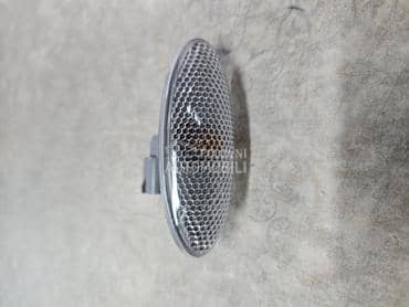 Migavac bocni za Toyota Yaris