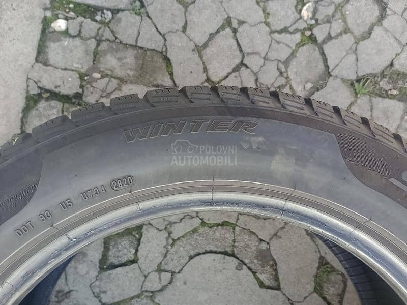 Pirelli 225/55 R18 Zimska