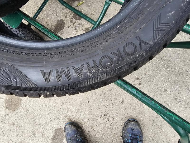 Yokohama 225/55 R18 Zimska