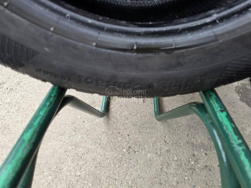 Continental 235/55 R18 Zimska