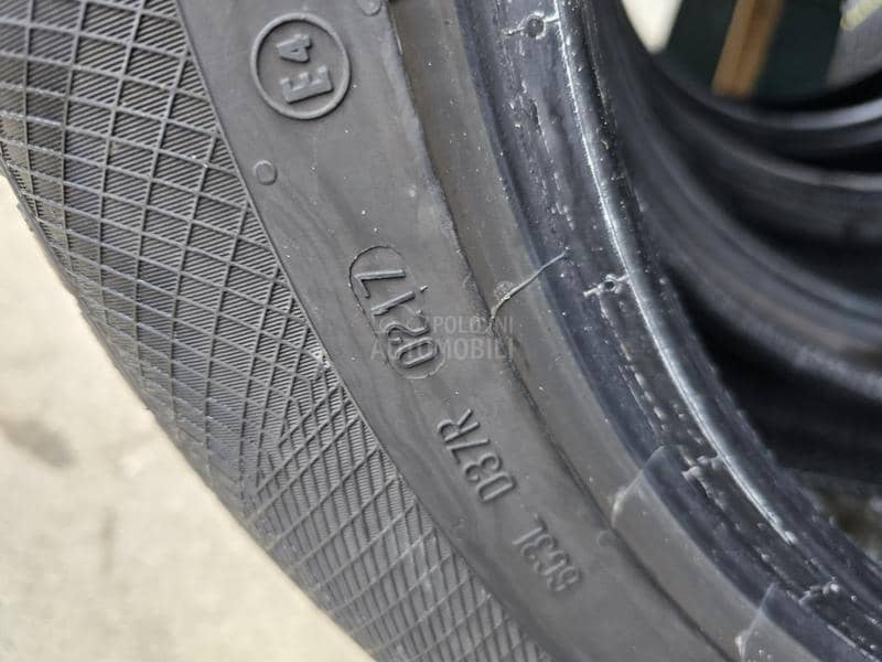 Continental 235/55 R18 Zimska