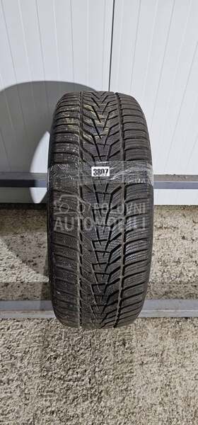 Hankook 235/55 R19 Zimska