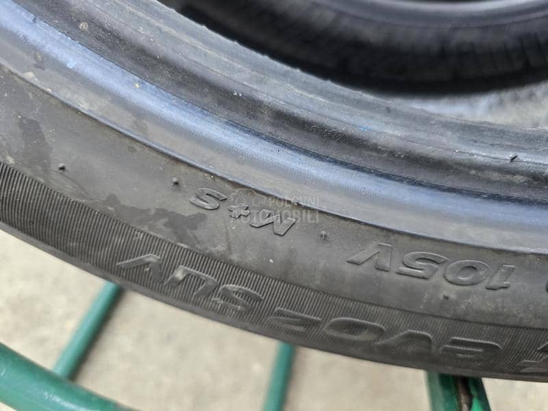 Hankook 255/45 R20 Zimska