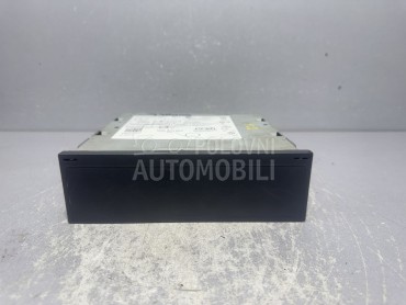 RADIO za Volkswagen Passat B8