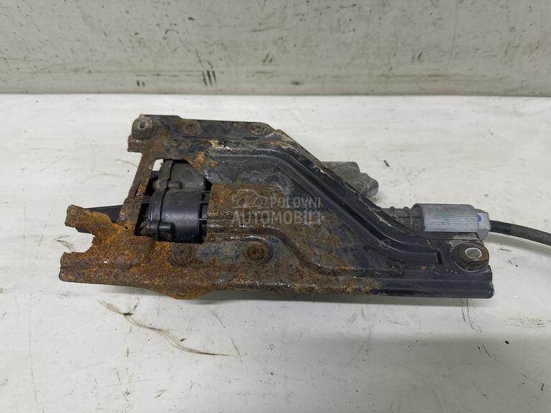 MEHANIZAM RUCNE KOCNICE