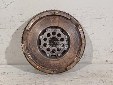 ZAMAJAC za Volvo V40