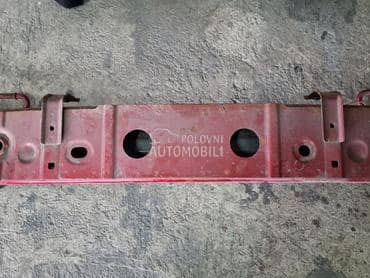 sina branika zadnja za Mazda 3 od 2014. do 2017. god.