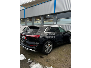 Audi e-tron 50Q 2x S LINE/PANO