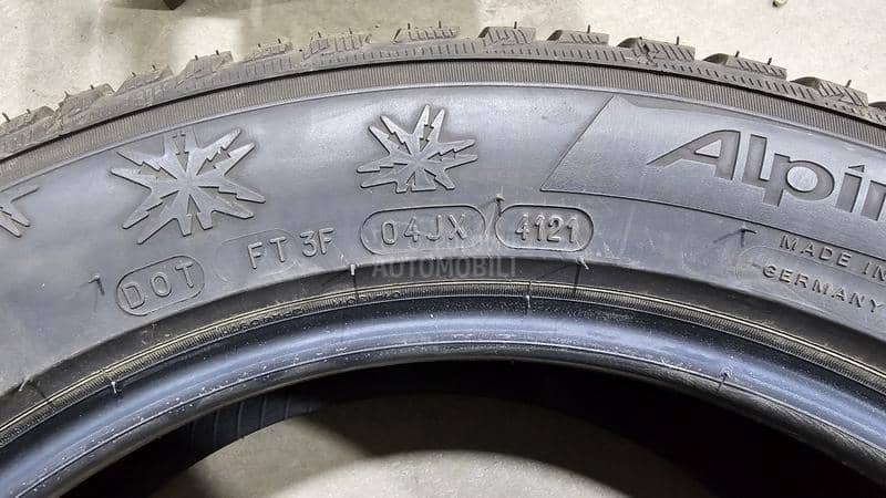 Michelin 215/55 R17 Zimska