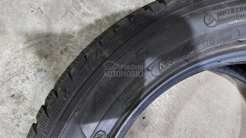 Michelin 215/55 R17 Zimska