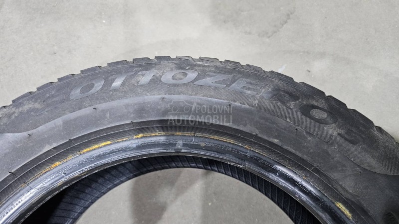 Pirelli 205/60 R16 Zimska