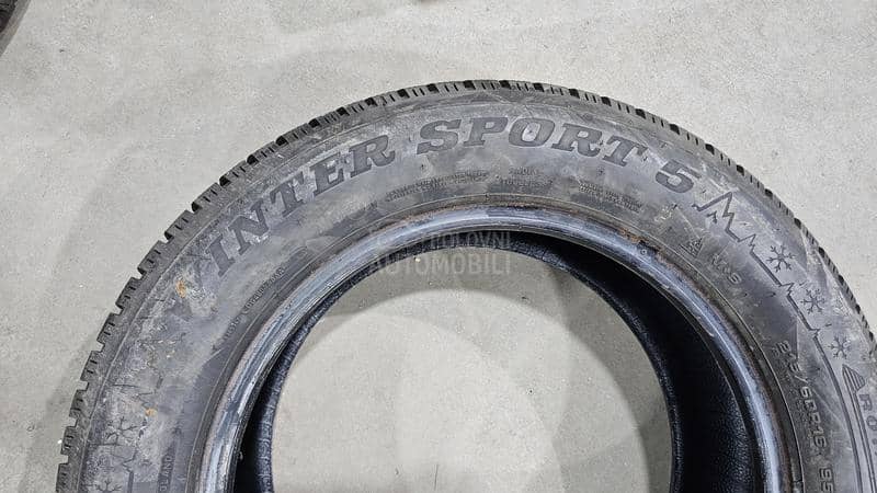 Dunlop 215/60 R16 Zimska