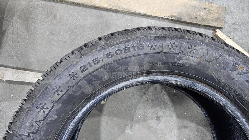 Dunlop 215/60 R16 Zimska