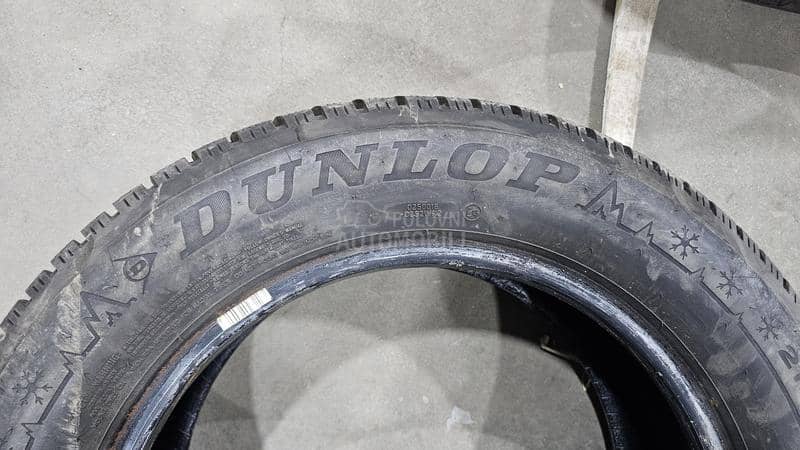 Dunlop 215/60 R16 Zimska