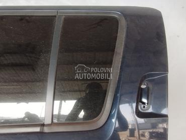 STAKLO za Nissan Pathfinder