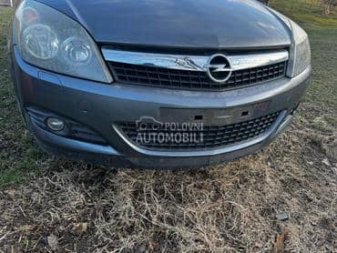 Prednji branik GTC Z 155 za Opel Astra H od 2004. do 2012. god.