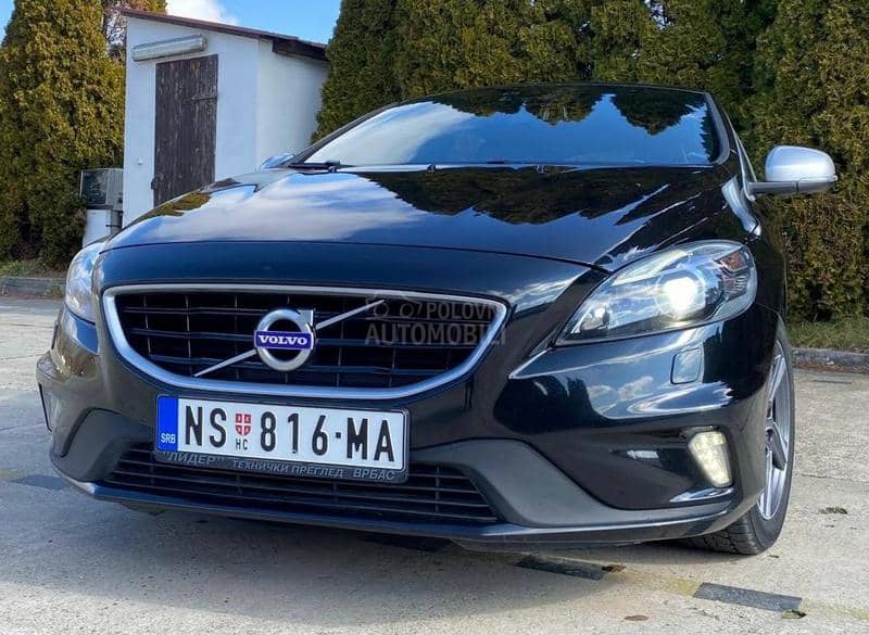 Volvo V40 D2