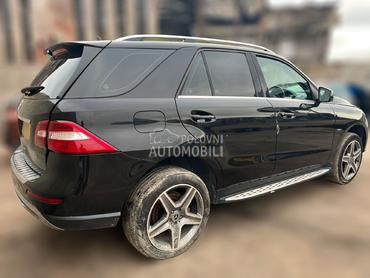 POLUSTRANICA za Mercedes Benz ML Klasa