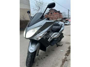 Yamaha T max 500
