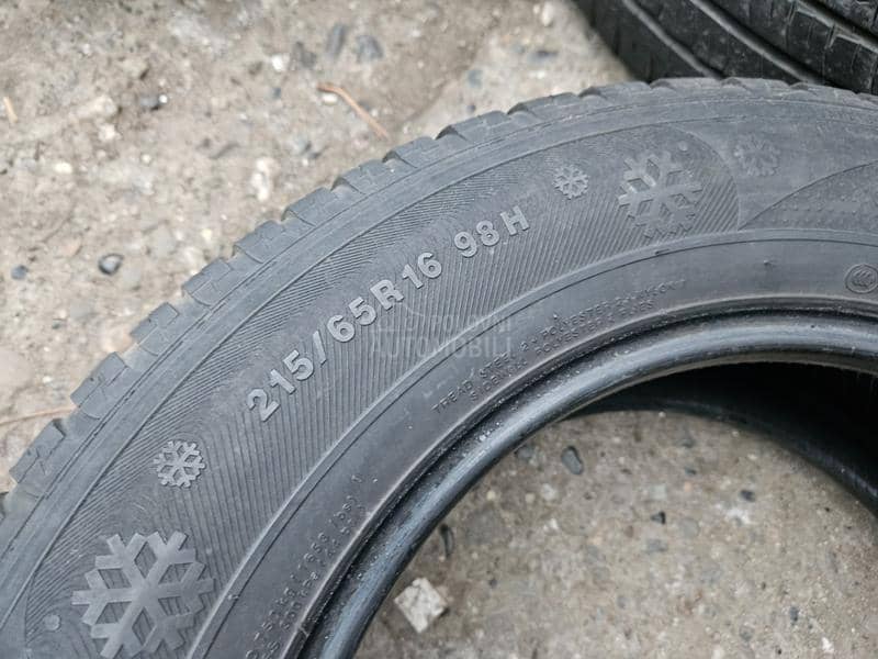 Kumho 215/65 R16 Zimska