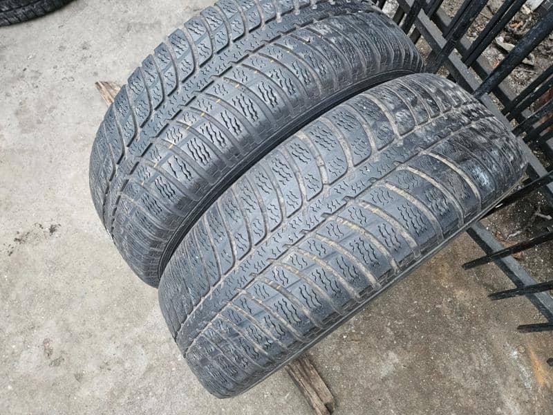 Kumho 215/65 R16 Zimska