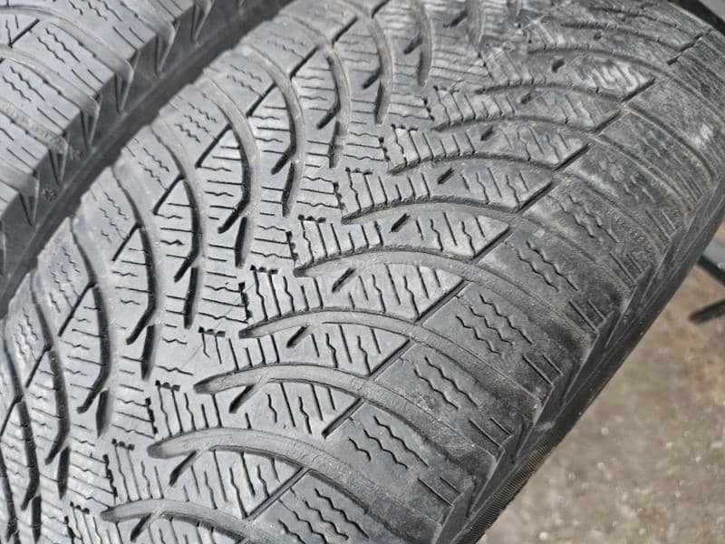 Michelin 215/65 R16 Zimska