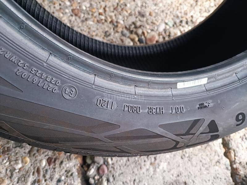 Continental 215/55 R17 Letnja