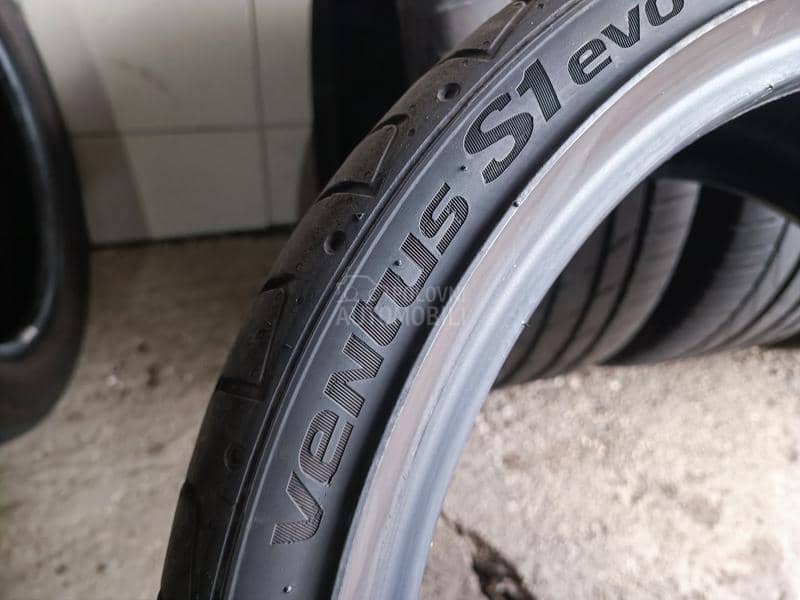 Hankook 245/35 R19 Letnja