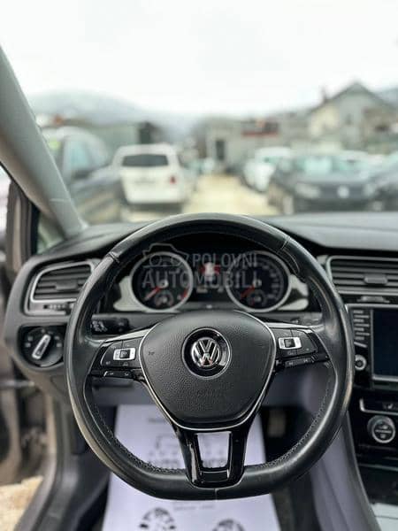 Volkswagen Golf 7 