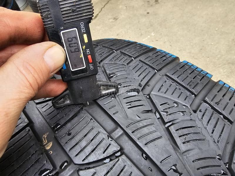 Pirelli 295/35 R18 Zimska