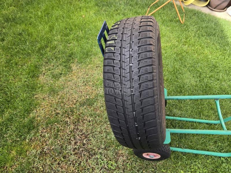 Falken 215/65 R16 Zimska