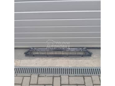 Resetka u braniku ispod maske za Audi Q5 od 2017. do 2025. god.