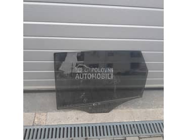 Zadnje levo zatamljeno staklo za Audi Q5 od 2008. do 2016. god.