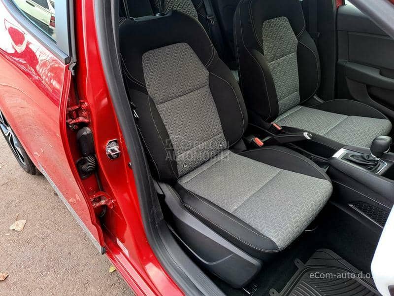 Renault Clio 1.0 TCE A/T
