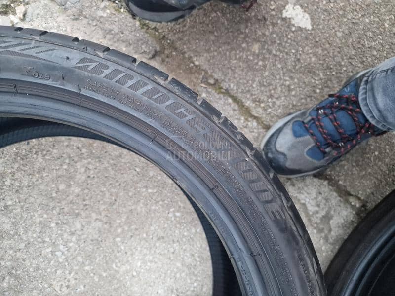 Bridgestone 245/35 R18 Letnja