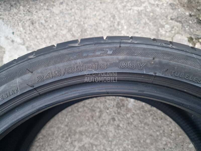 Bridgestone 245/35 R18 Letnja