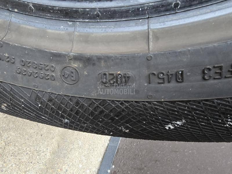 Continental 215/65 R17 Zimska