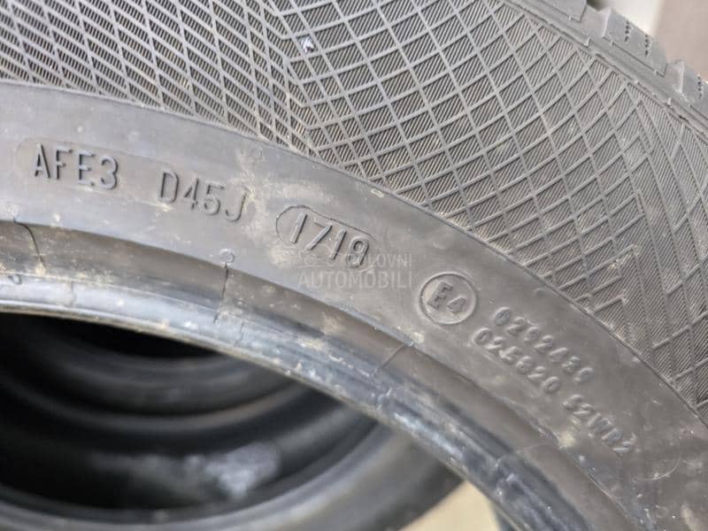 Continental 215/65 R17 Zimska