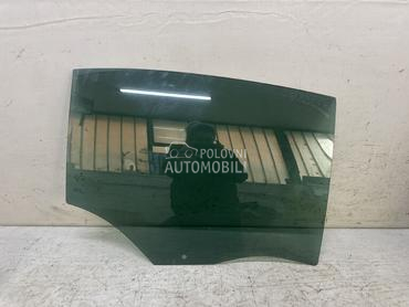 STAKLO za Volkswagen Passat B8