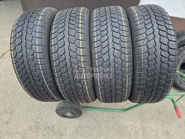 Maxxis 215/65 R16 Zimska