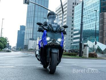 Yamaha X MAX  300